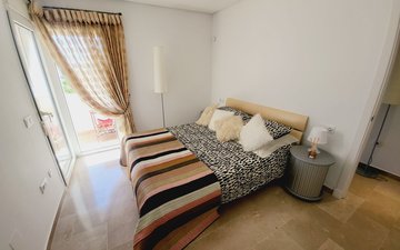 Property slide 24