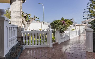 Property slide 20