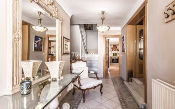 Property slide 24