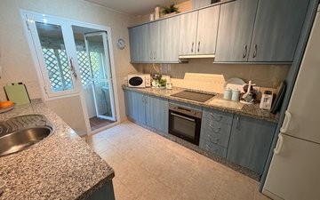 Property slide 10