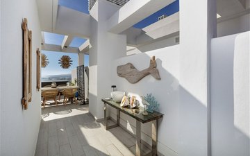 Property slide 44