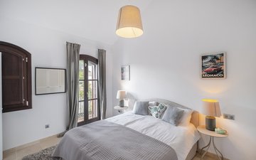 Property slide 16