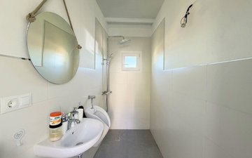 Property slide 44