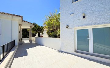 Property slide 46