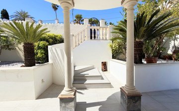 Property slide 48