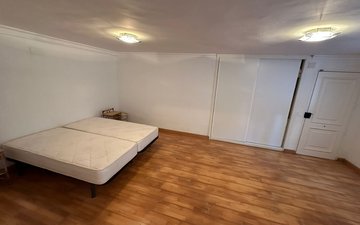 Property slide 30