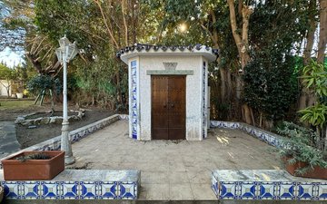 Property slide 49
