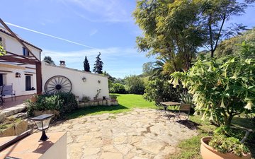 Property slide 20