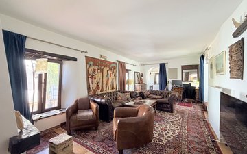 Property slide 31