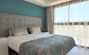 Property slide 18