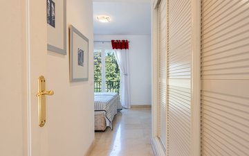 Property slide 18