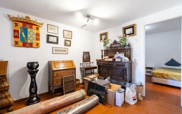 Property slide 25