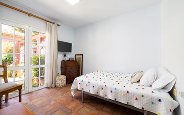 Property slide 29