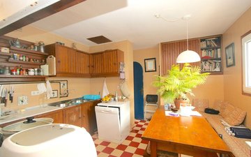 Property slide 18