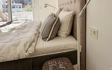 Property slide 19