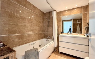 Property slide 20