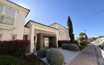 Property slide 41