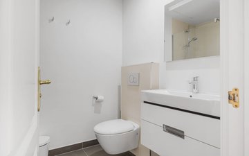 Property slide 16