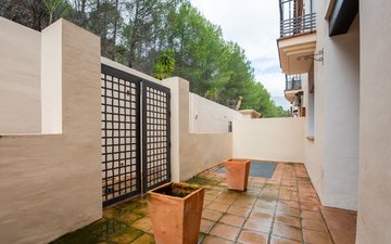 Property slide 16