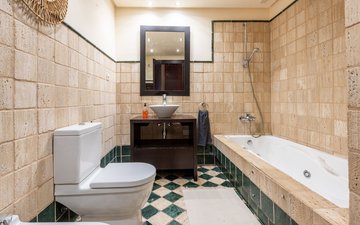 Property slide 17