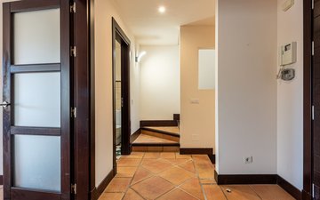 Property slide 32