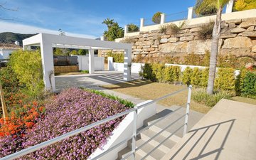 Property slide 23