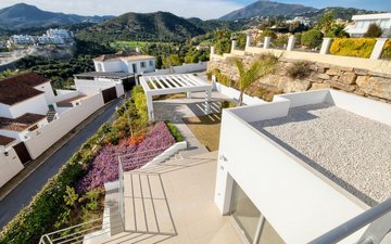 Property slide 36