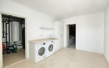 Property slide 39