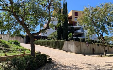 Property slide 10