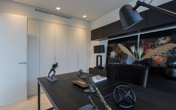 Property slide 30