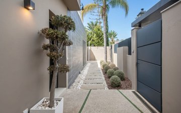 Property slide 46