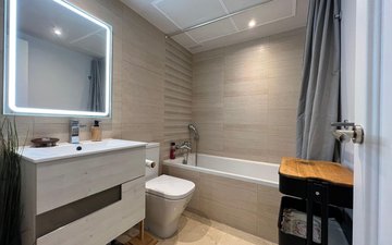 Property slide 20