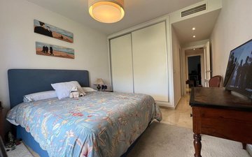 Property slide 25