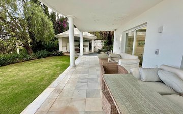 Property slide 25