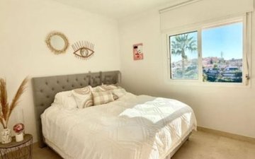 Property slide 32