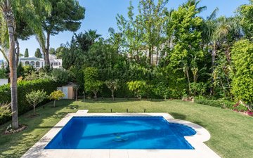 Property slide 10