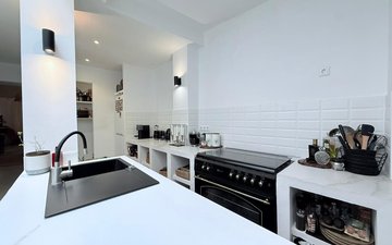 Property slide 11