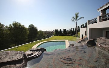 Property slide 18