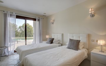 Property slide 58