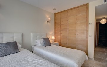 Property slide 67