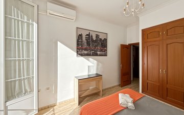 Property slide 25