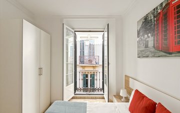 Property slide 90