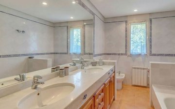 Property slide 18