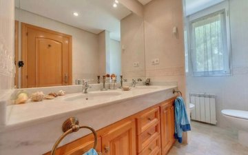 Property slide 19