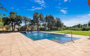 Property slide 39