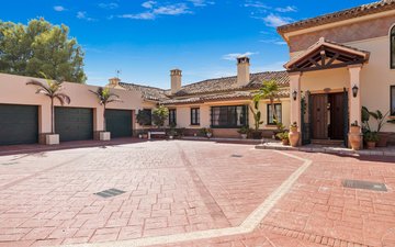 Property slide 44