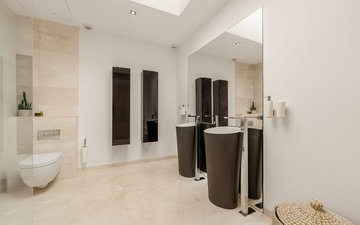 Property slide 16