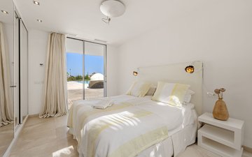 Property slide 17