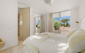 Property slide 22