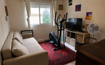 Property slide 18